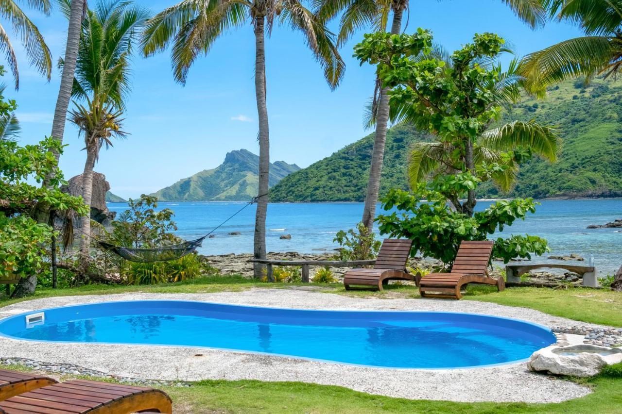 Barefoot Kuata Island Resort Exterior photo