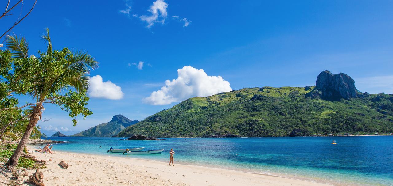 Barefoot Kuata Island Resort Exterior photo